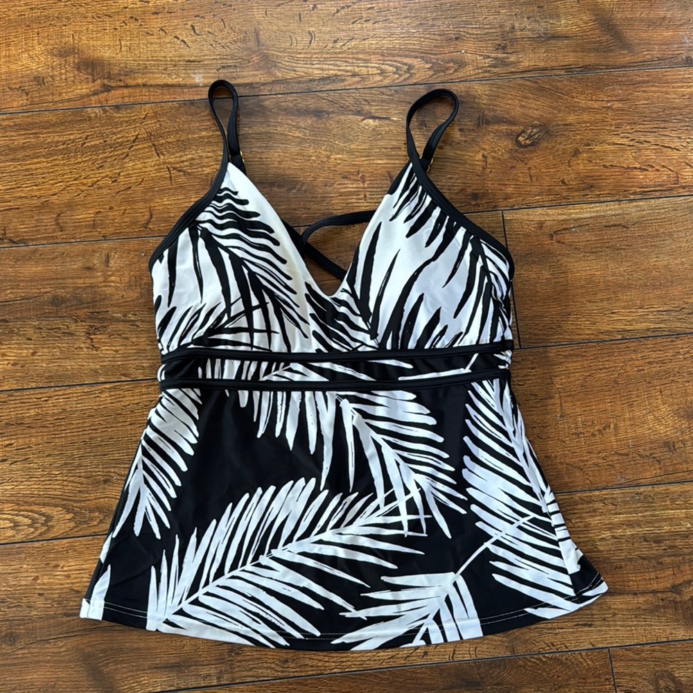 Kona Sol Black and White Fitted Bustier Camisole